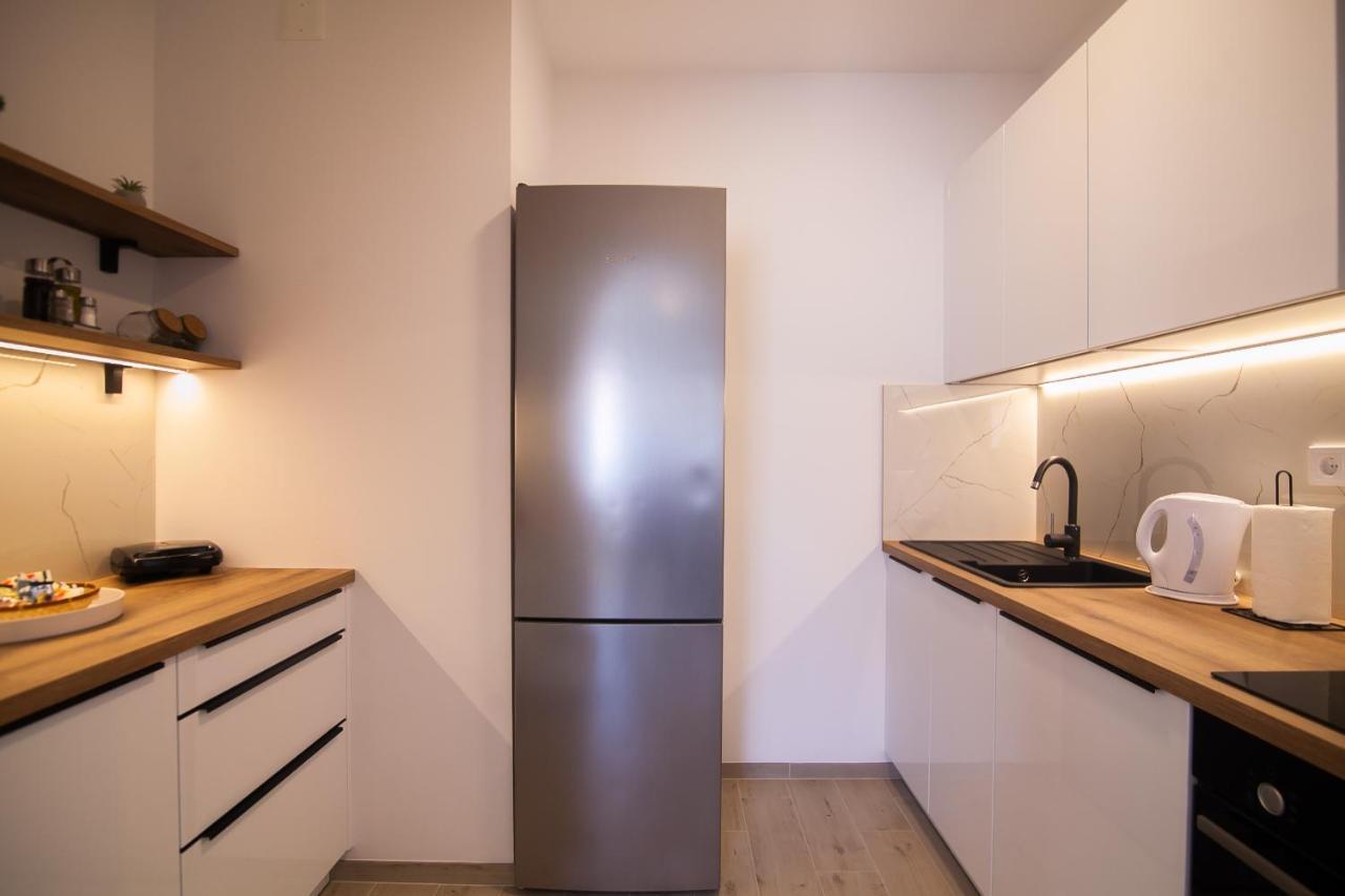 Family Apartments Brach ボル エクステリア 写真
