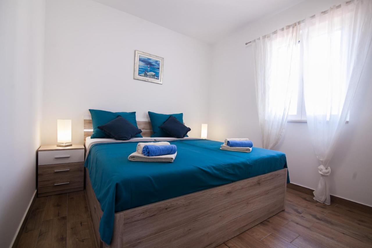 Family Apartments Brach ボル エクステリア 写真