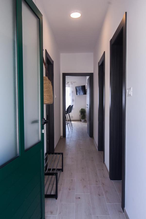 Family Apartments Brach ボル エクステリア 写真